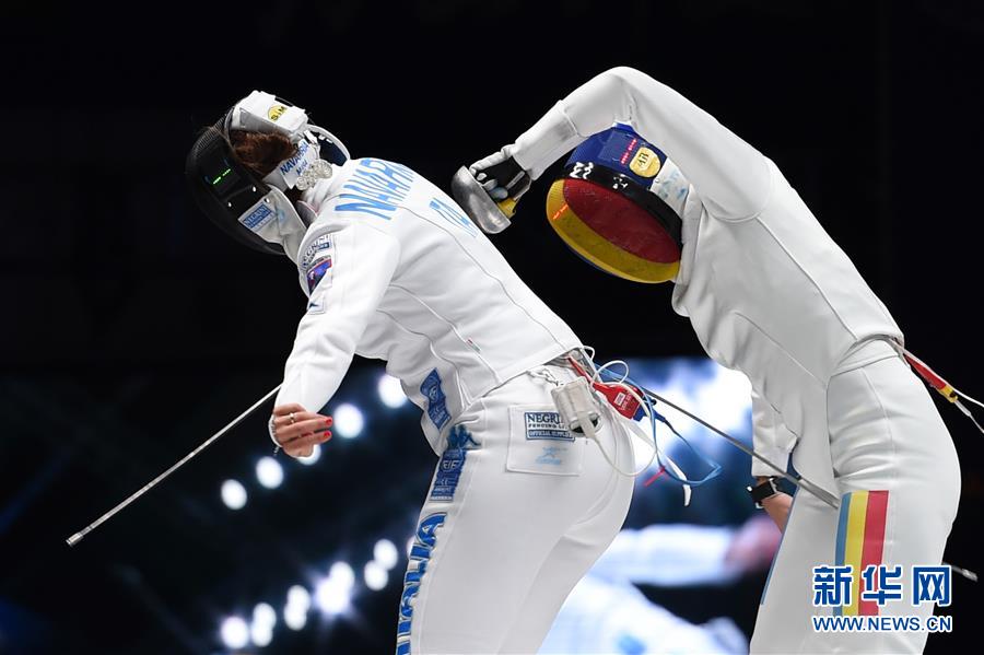 罗马尼亚击剑选手实力非凡，夺得冠军