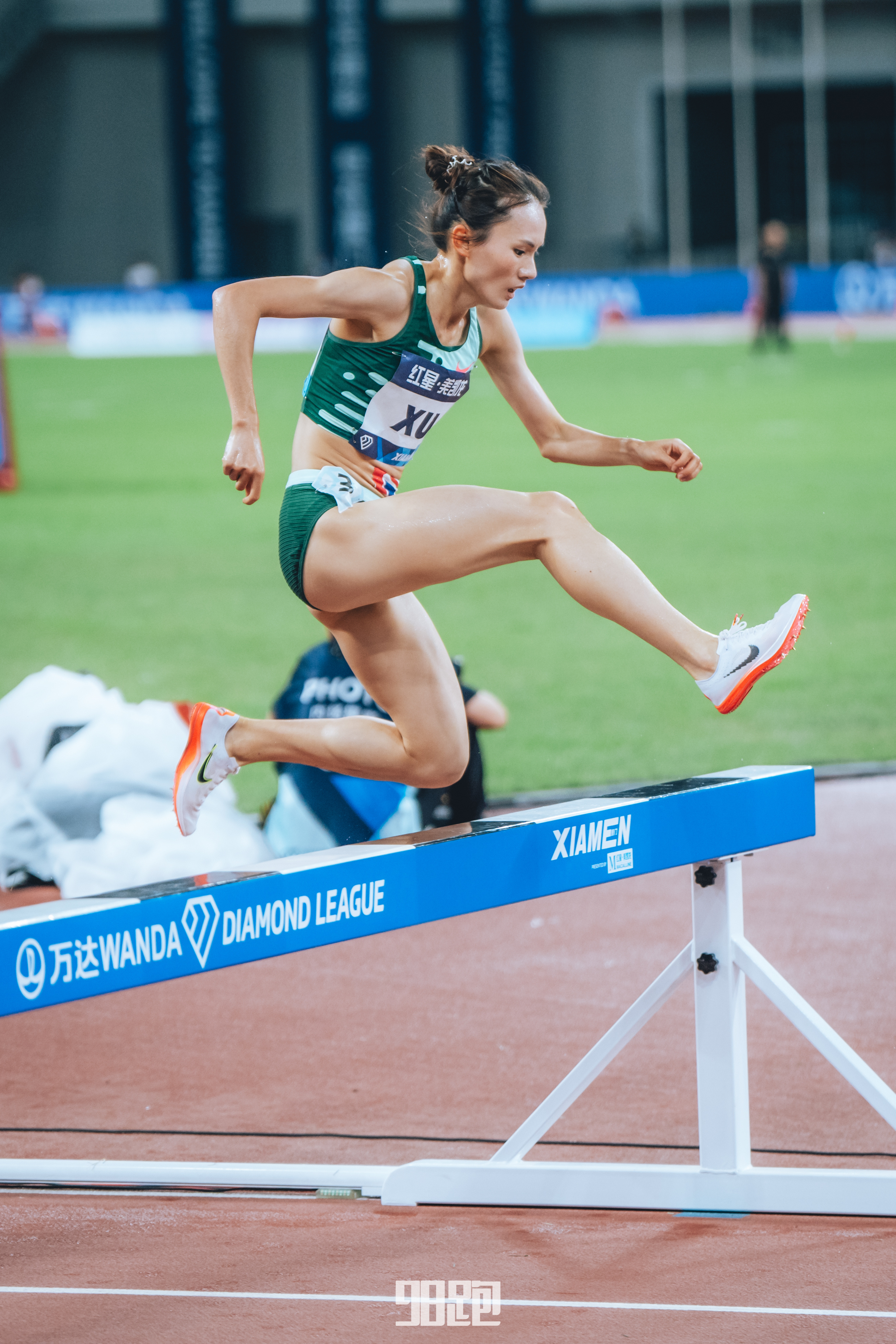 开云体育在线-关于体育界的实力大比拼：运动员实现自我超越的信息